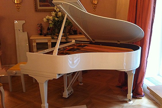 Профессиональная и бережная перевозка пианино и роялей по Москве, Московской области, регионам РФ